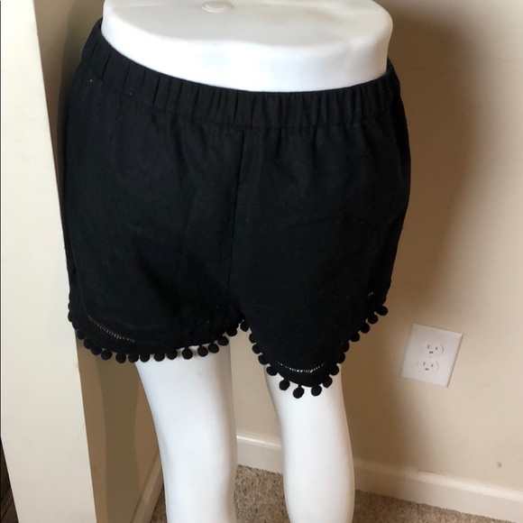 Very truly yours black shorts - Picture 6 of 8